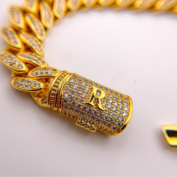 ETEVON Initial “R” Bracelet for Men Link Chain with Box Clasp Cubic Zirconia - Picture 5 of 13